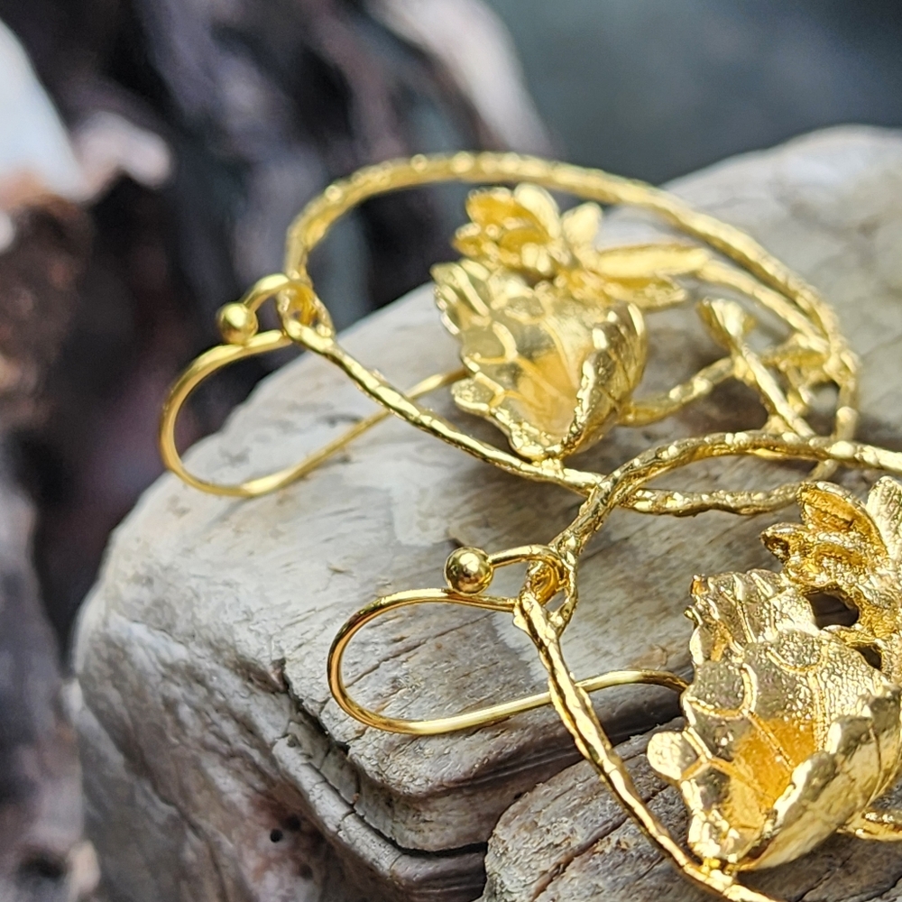 Johnny Was Jewelry Lotus Earrings Hypoallergenic 18K Gold Plated Hoops - Picture 4 of 6
